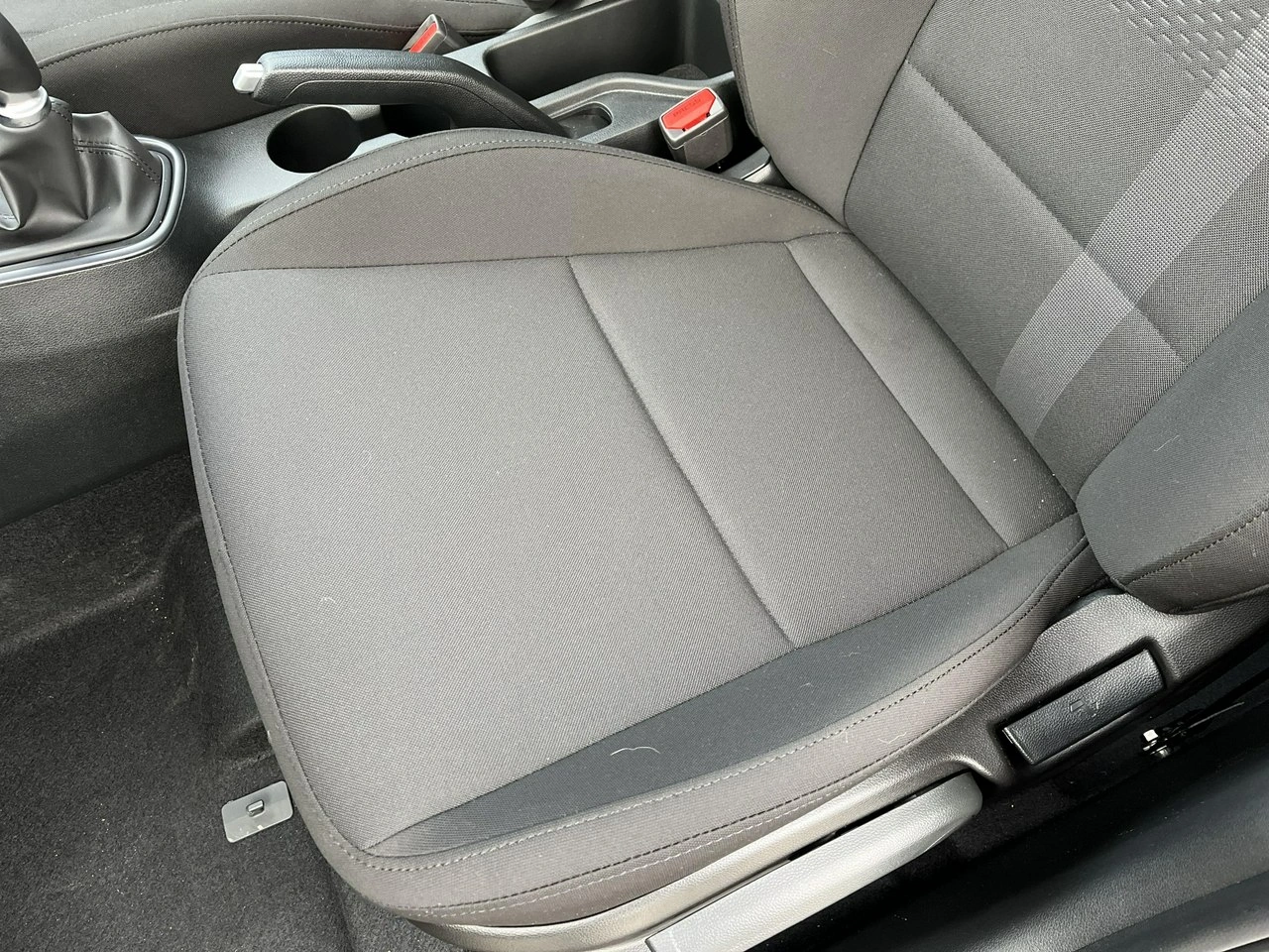 Hyundai i20 - Zdjęcie 11