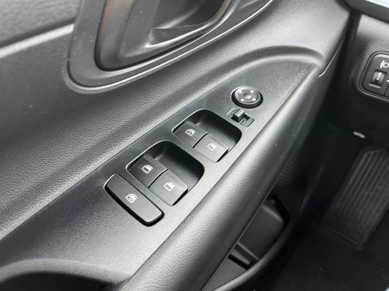 Hyundai i20 - Zdjęcie 18