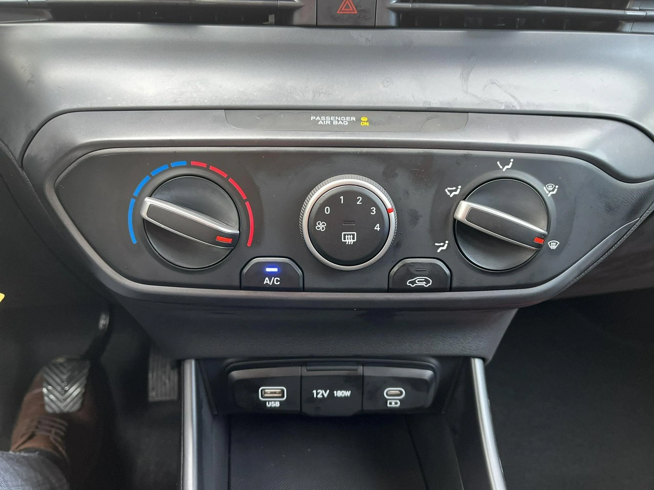 Hyundai i20 - Zdjęcie 27