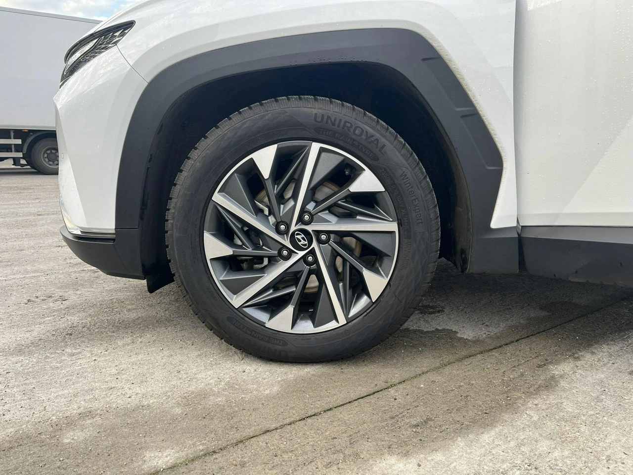 Hyundai Tucson - Zdjęcie 17