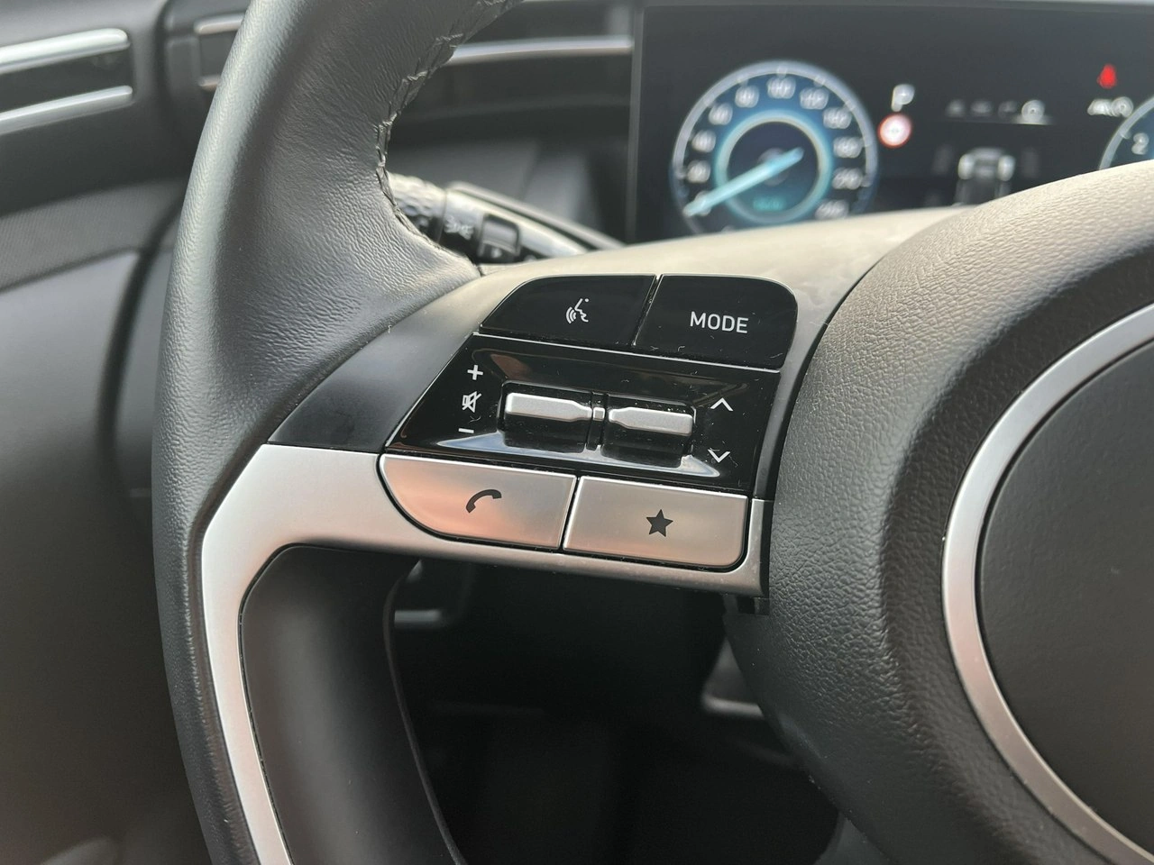 Hyundai Tucson - Zdjęcie 20