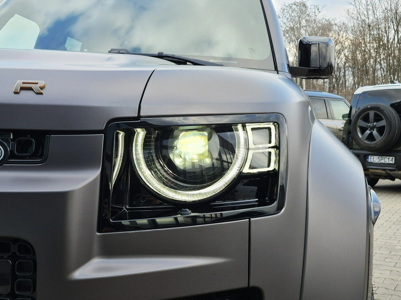 Land Rover Defender - Zdjęcie 11