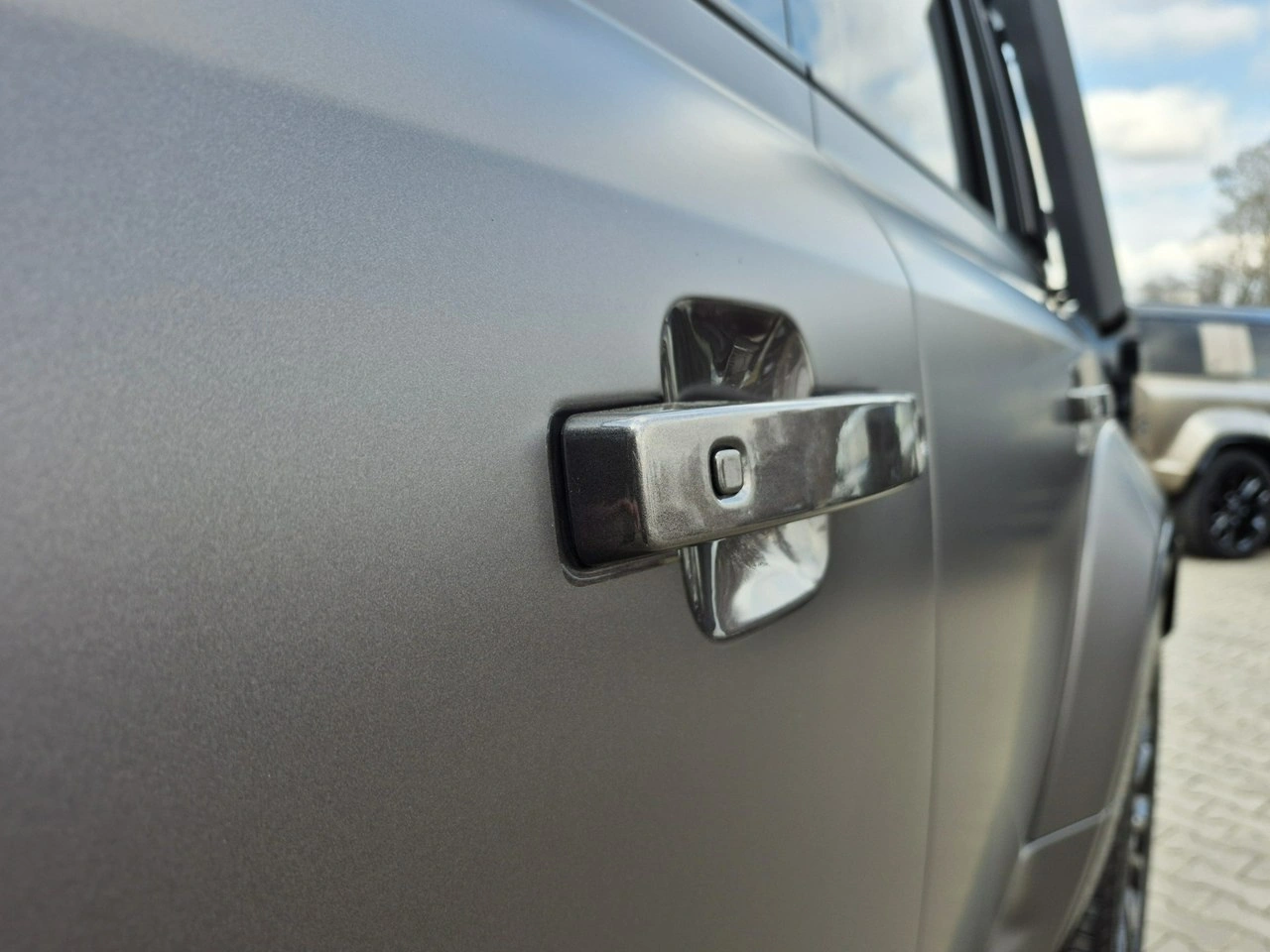 Land Rover Defender - Zdjęcie 12