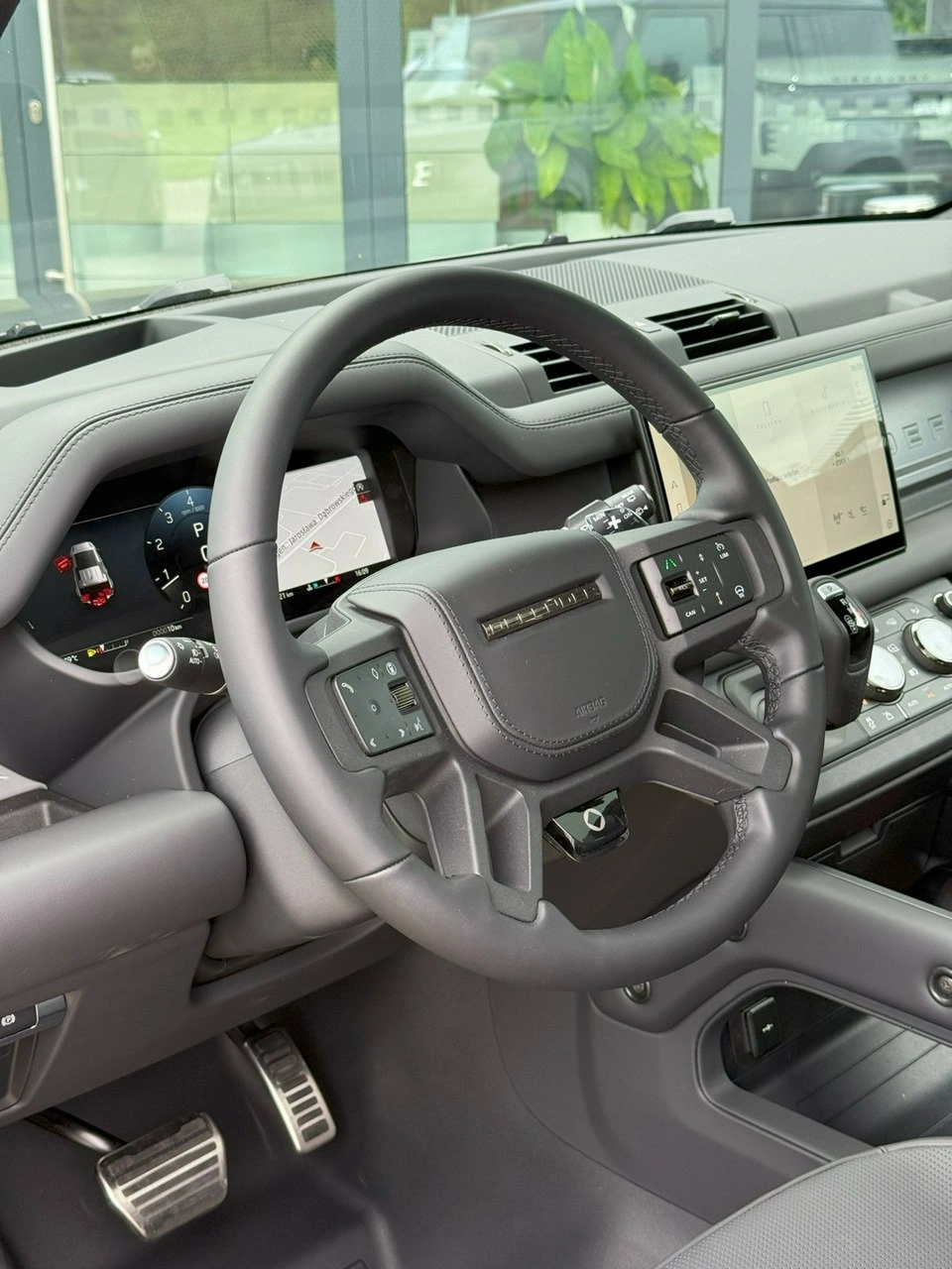 Land Rover Defender - Zdjęcie 11