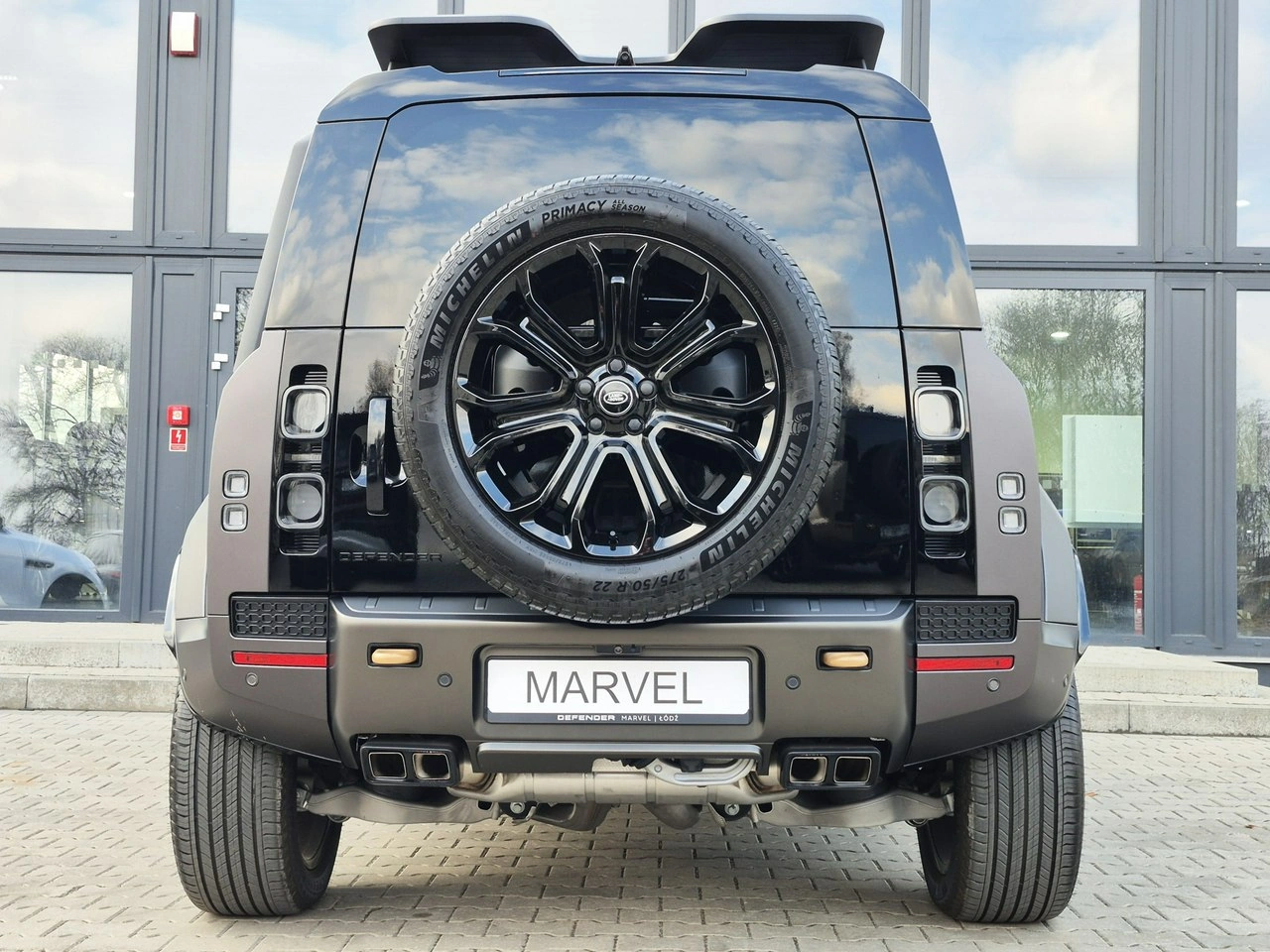 Land Rover Defender - Zdjęcie 16