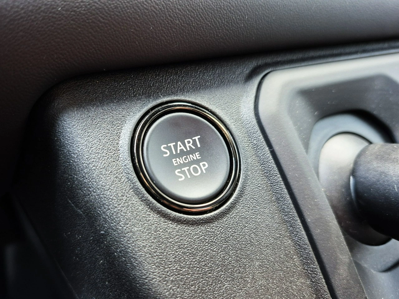 Land Rover Defender - Zdjęcie 34