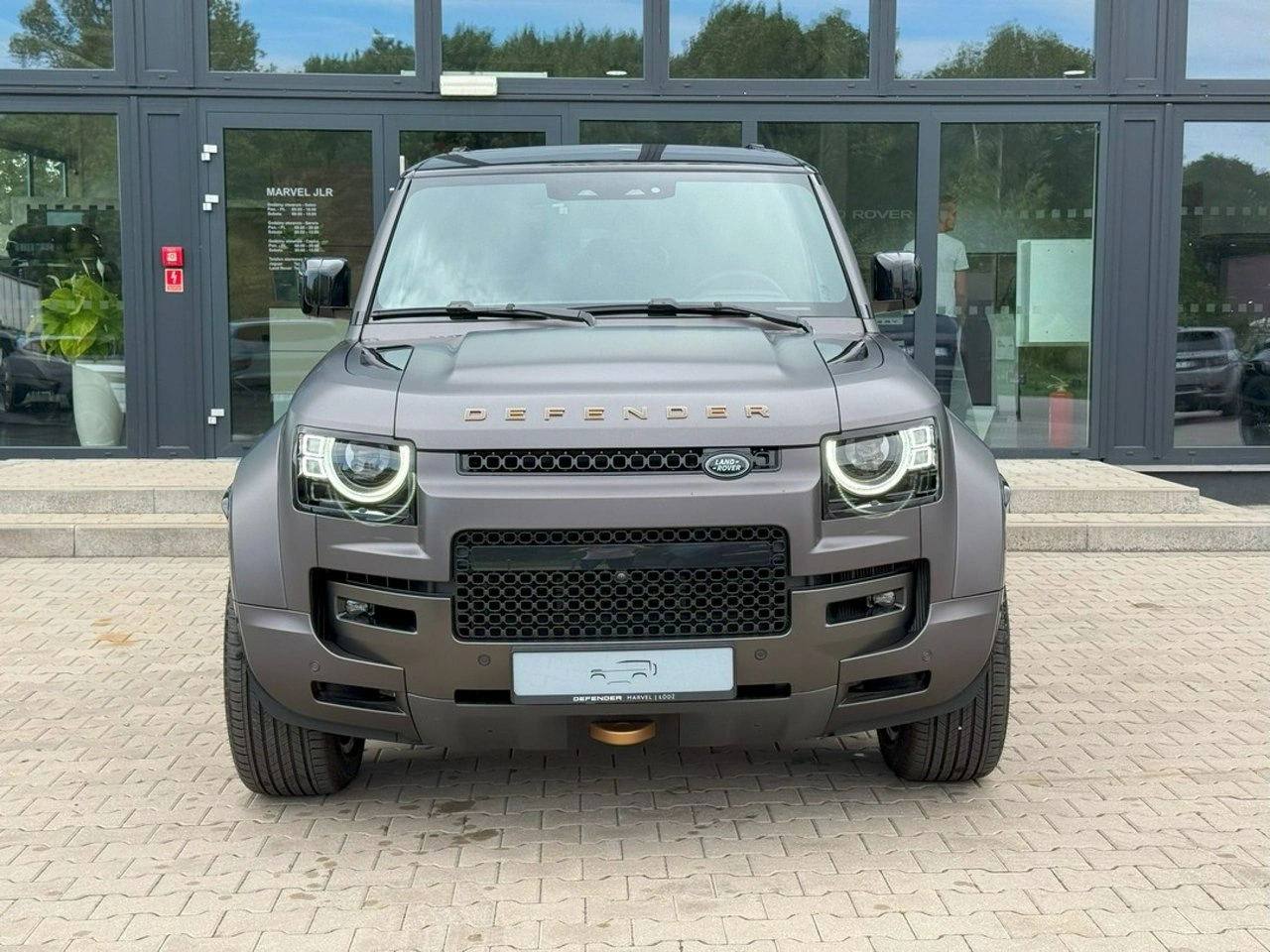 Land Rover Defender - Zdjęcie 2