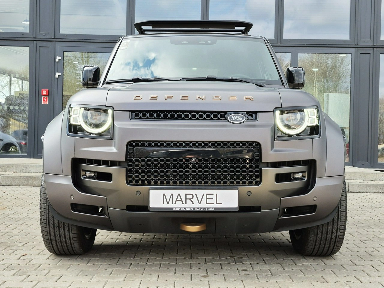 Land Rover Defender - Zdjęcie 2