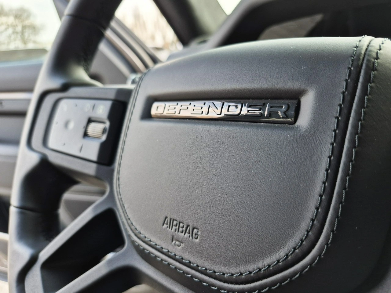 Land Rover Defender - Zdjęcie 42