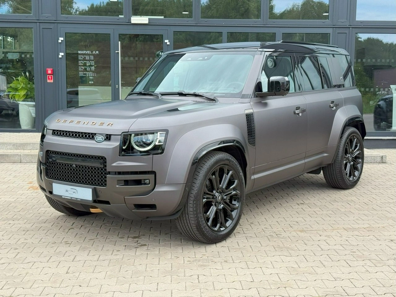 Land Rover Defender - Zdjęcie 3