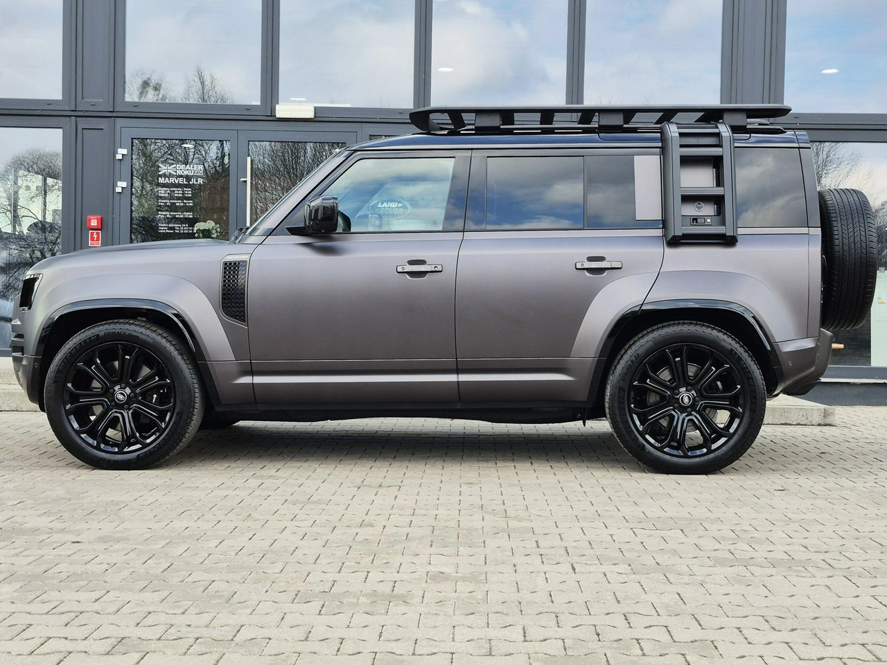 Land Rover Defender - Zdjęcie 8