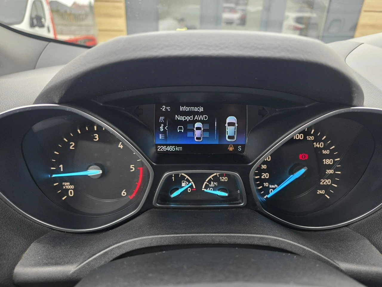 Ford Kuga - Zdjęcie 27