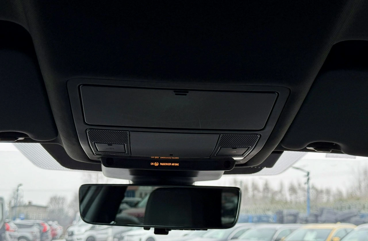 Land Rover Discovery Sport - Zdjęcie 20