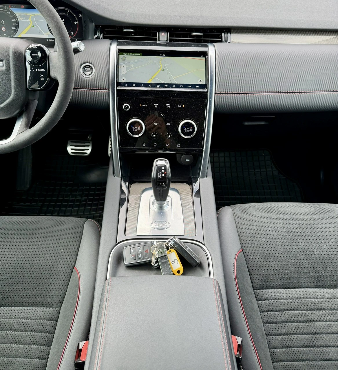 Land Rover Discovery Sport - Zdjęcie 14