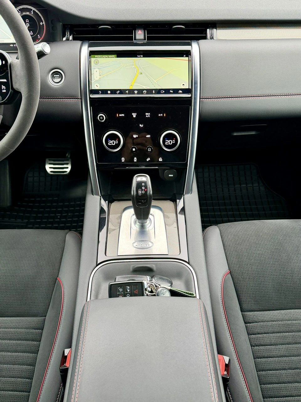 Land Rover Discovery Sport - Zdjęcie 15