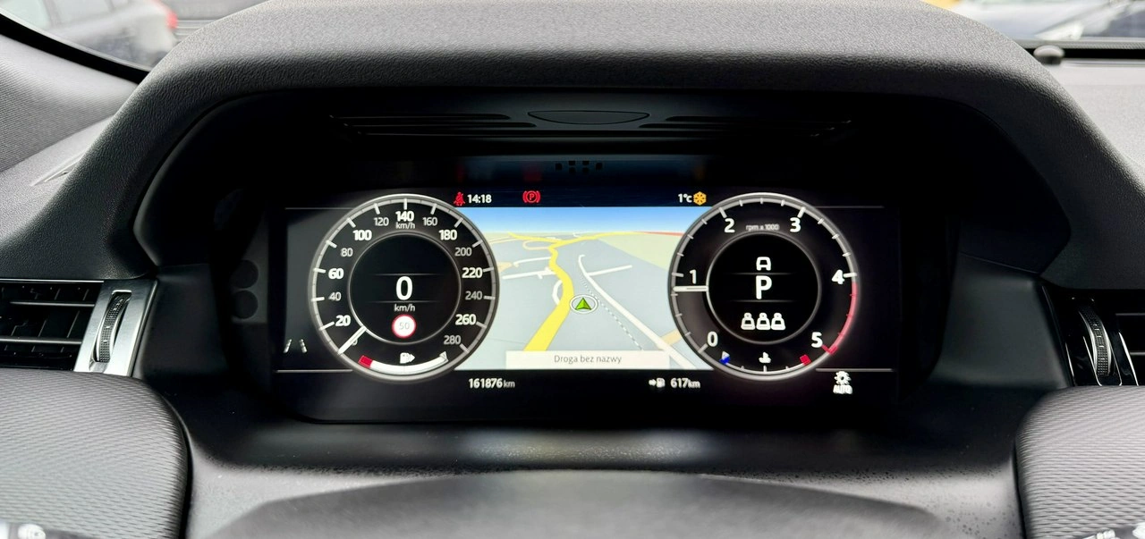 Land Rover Discovery Sport - Zdjęcie 18