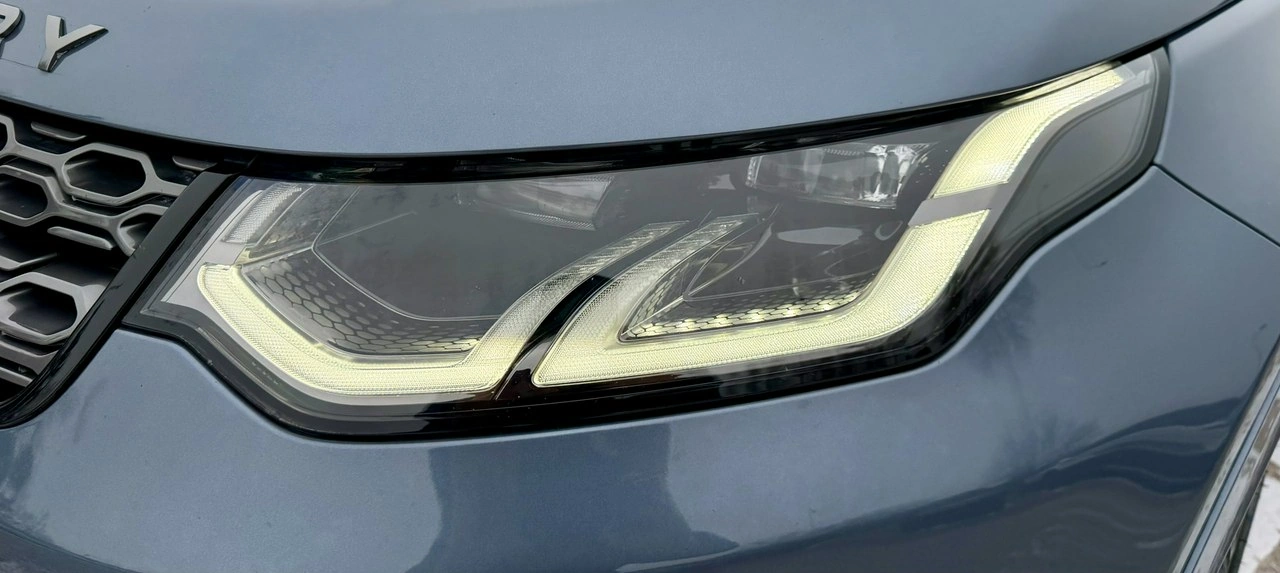 Land Rover Discovery Sport - Zdjęcie 16