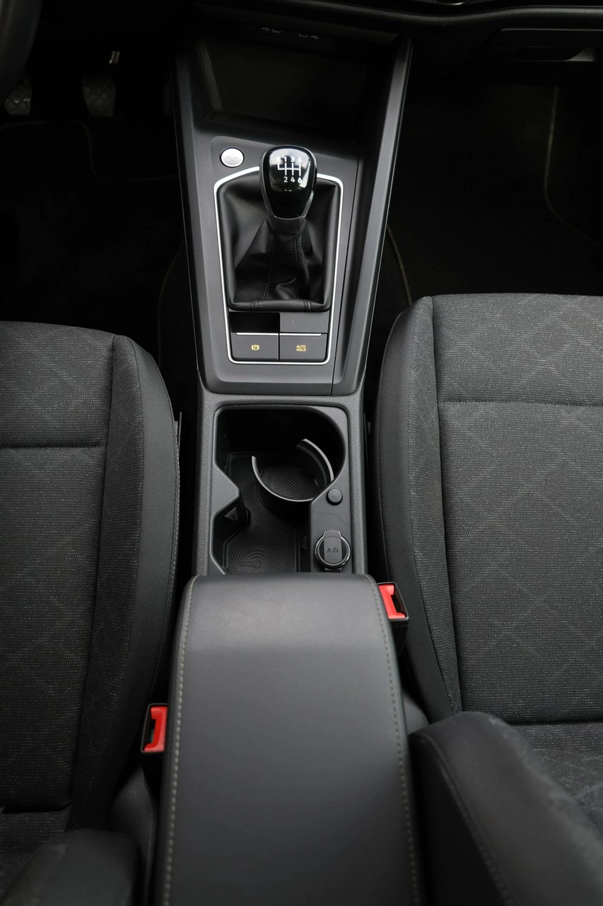 Volkswagen Golf - Zdjęcie 16