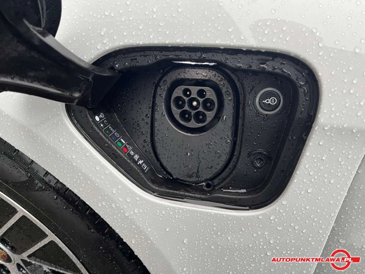 Porsche Taycan - Zdjęcie 17