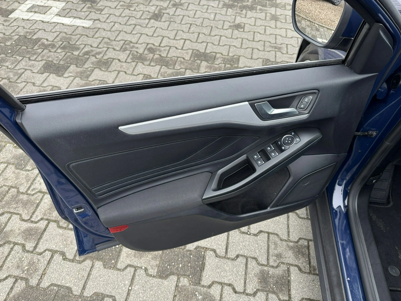 Ford Focus - Zdjęcie 18