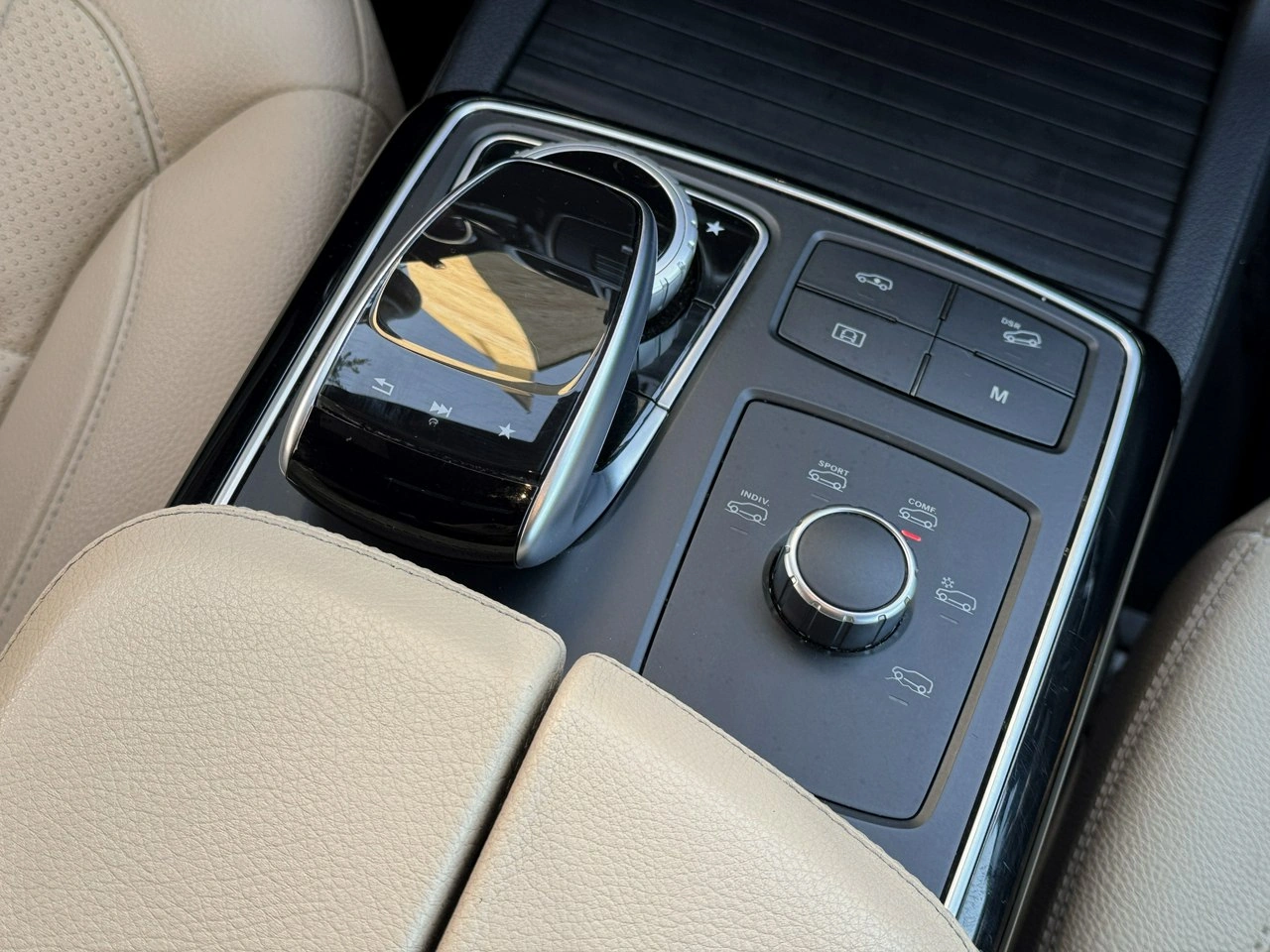 Mercedes GLS Klasa - Zdjęcie 31