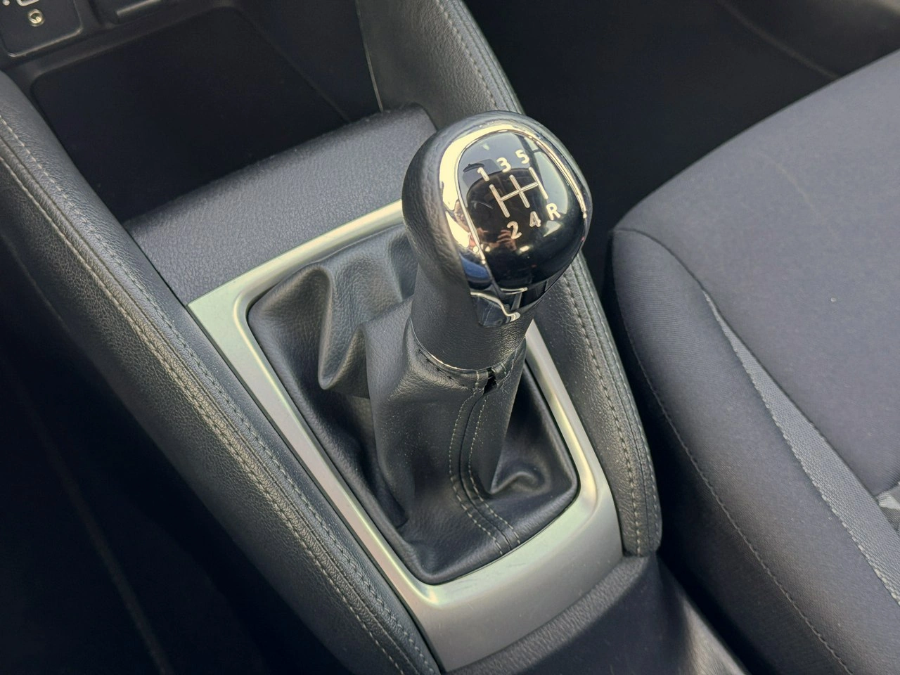 Nissan Micra - Zdjęcie 27