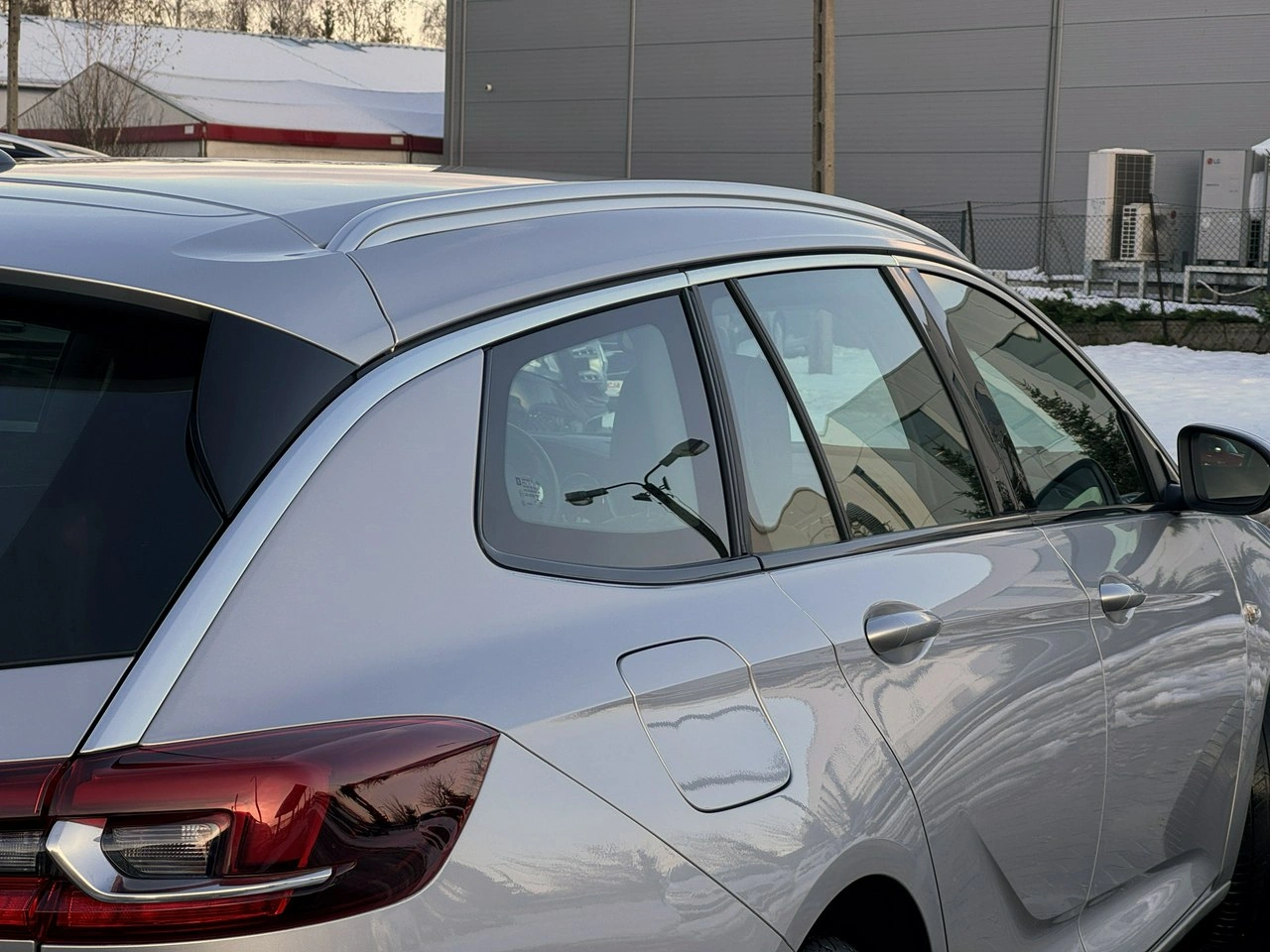 Opel Insignia - Zdjęcie 12