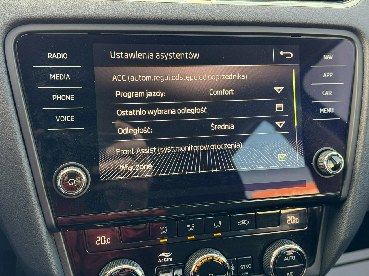 Skoda Octavia - Zdjęcie 26