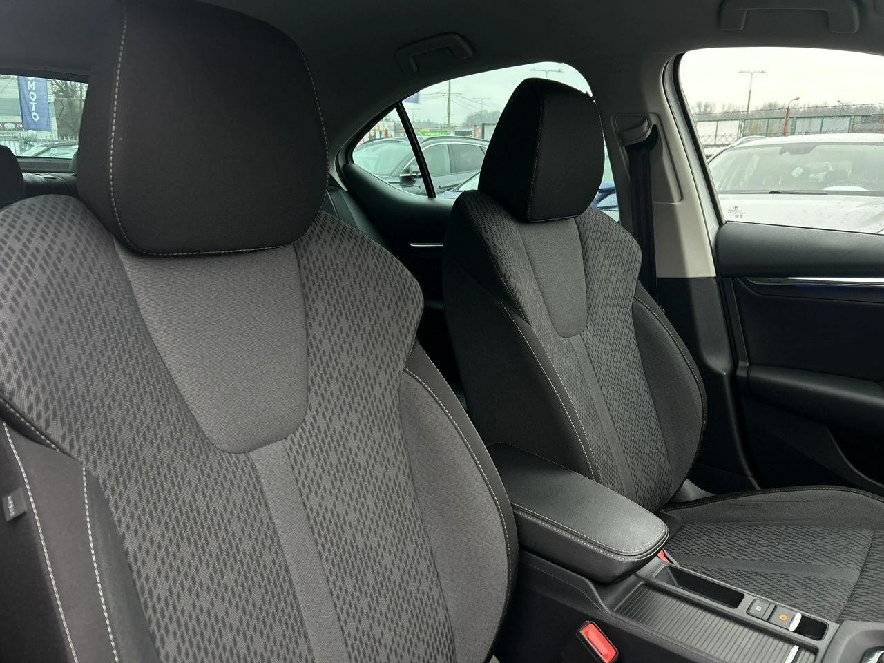 Skoda Octavia - Zdjęcie 10