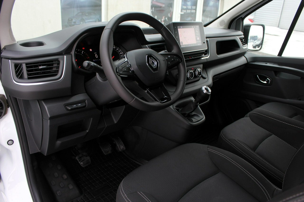Renault Trafic - Zdjęcie 11