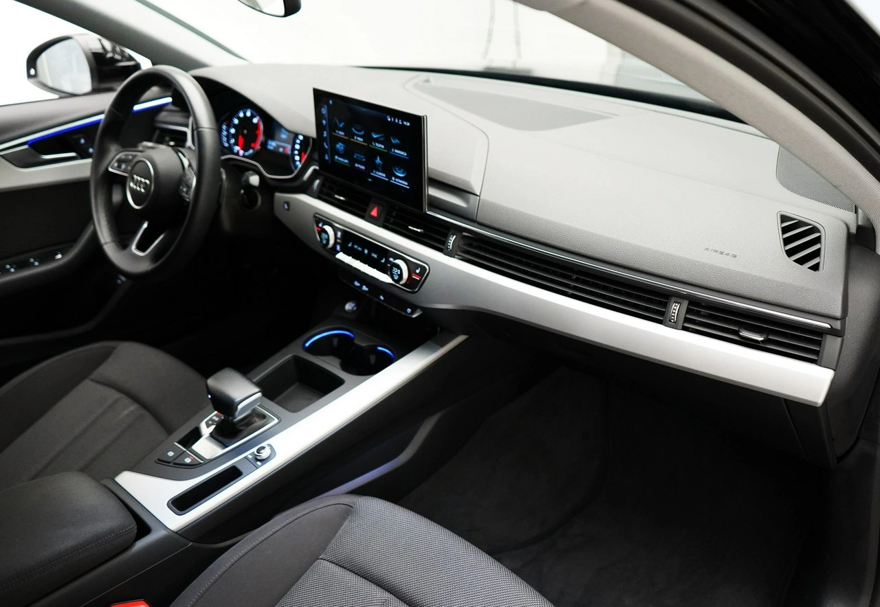 Audi A4 - Zdjęcie 14