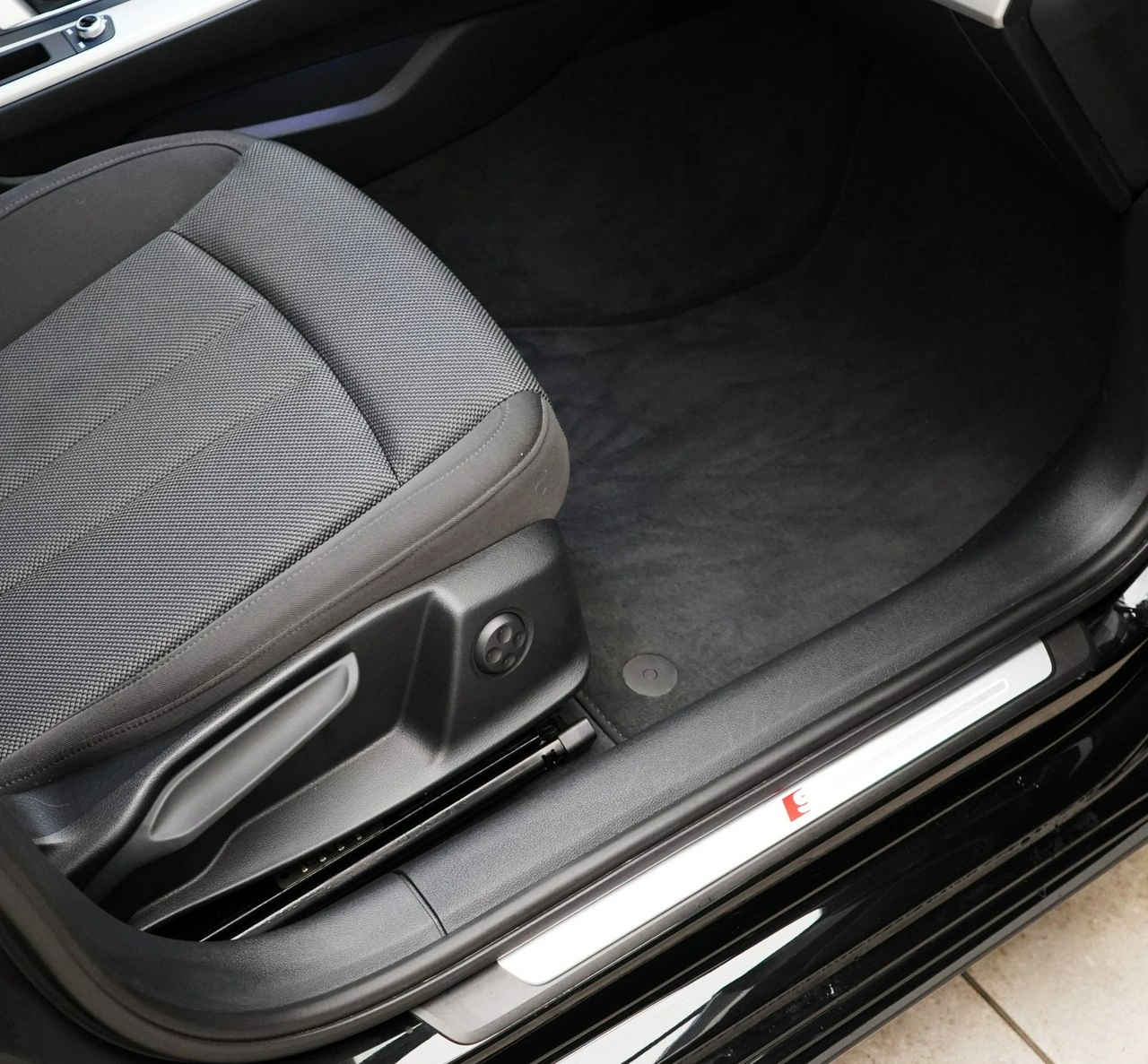 Audi A4 - Zdjęcie 17