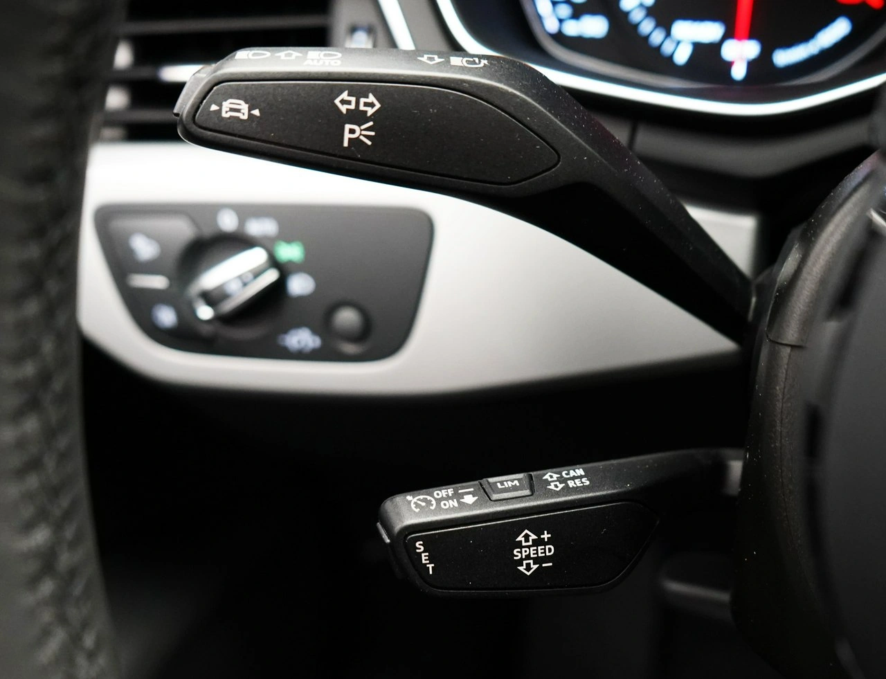 Audi A4 - Zdjęcie 23