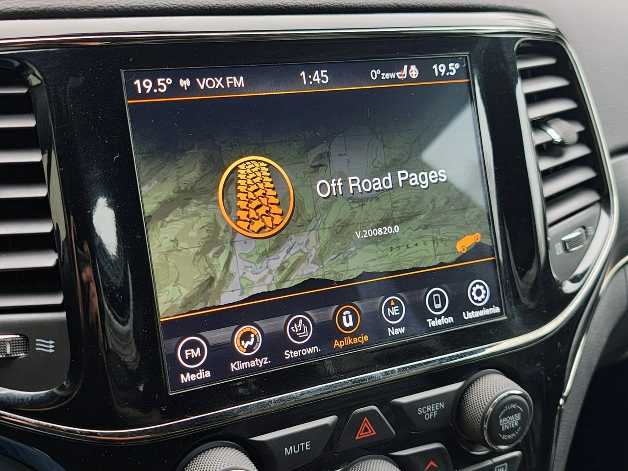 Jeep Grand Cherokee - Zdjęcie 21