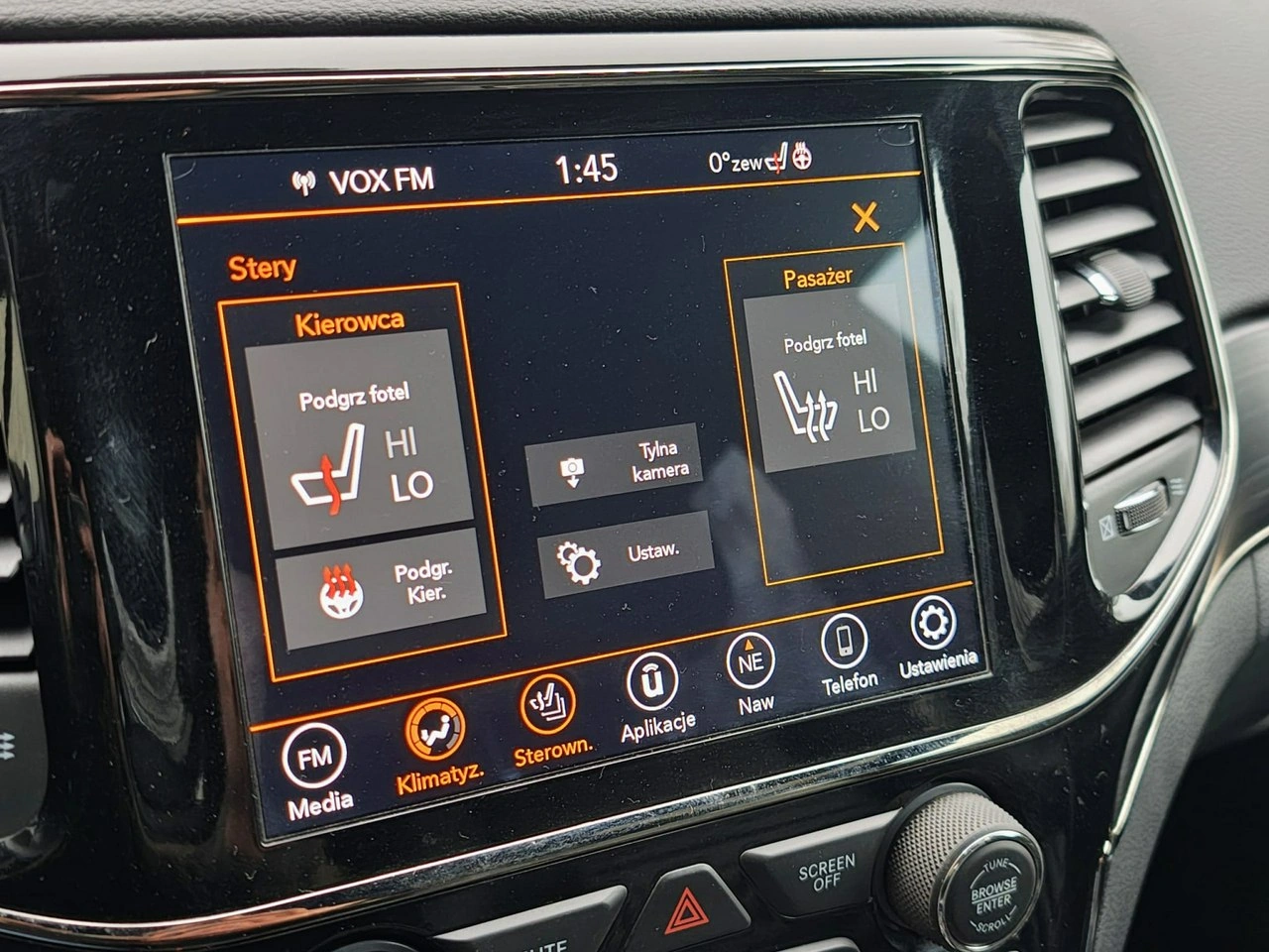 Jeep Grand Cherokee - Zdjęcie 24