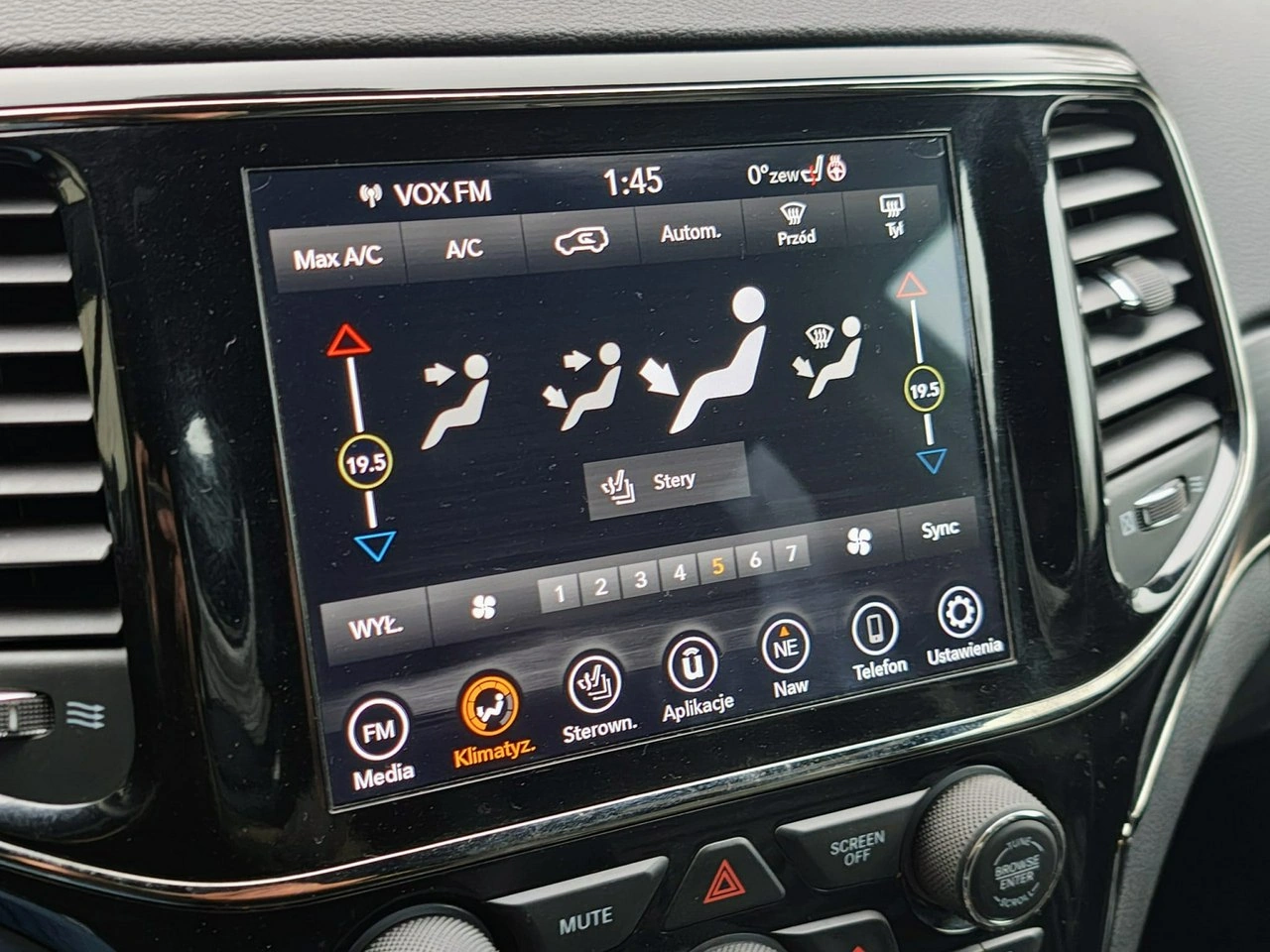 Jeep Grand Cherokee - Zdjęcie 26