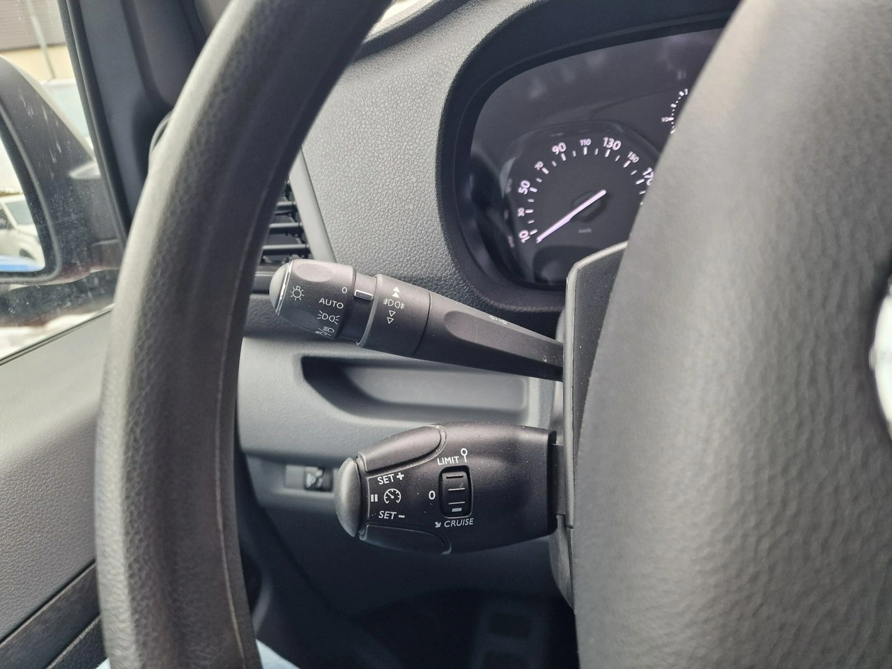 Opel Vivaro - Zdjęcie 27