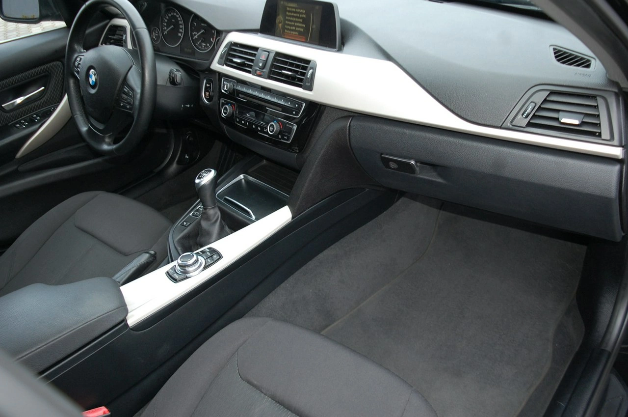 BMW 318 - Zdjęcie 23