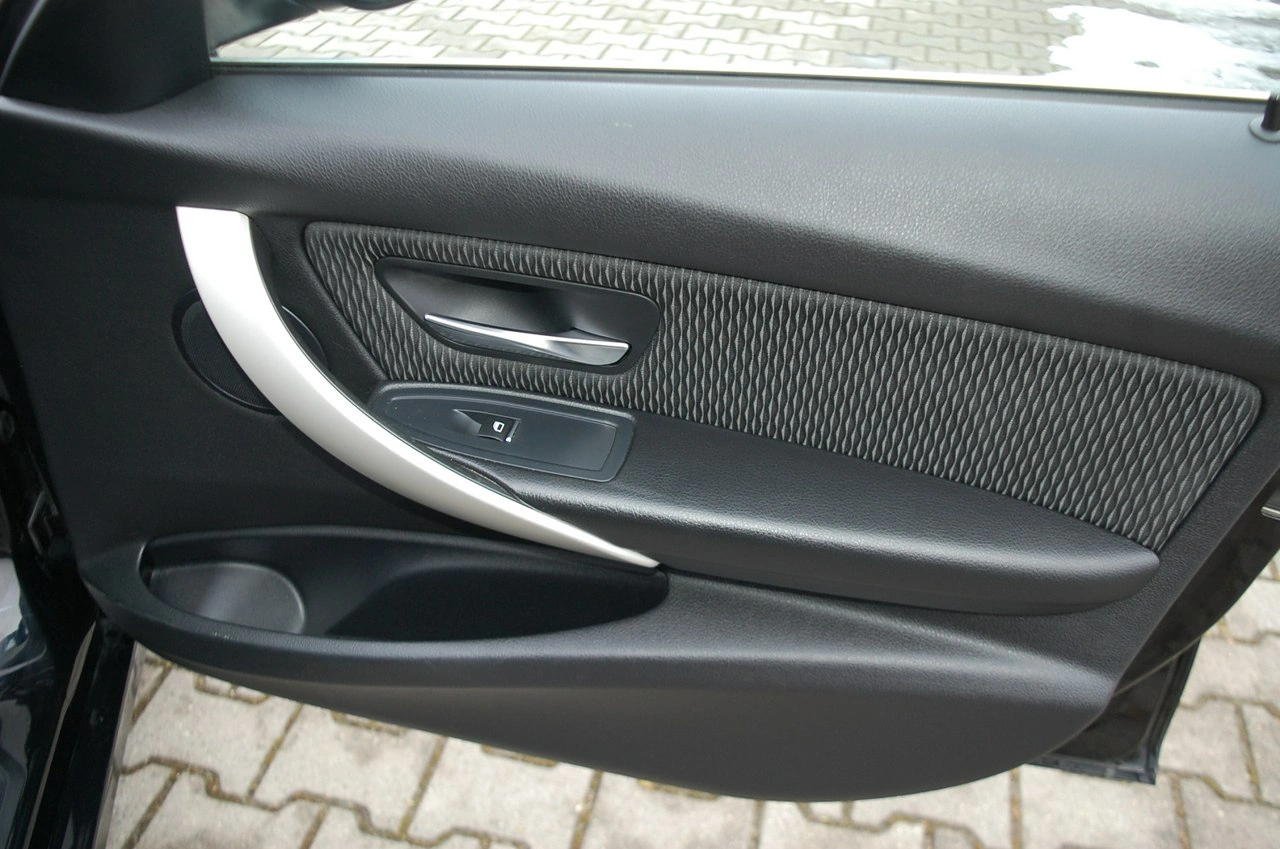 BMW 318 - Zdjęcie 30