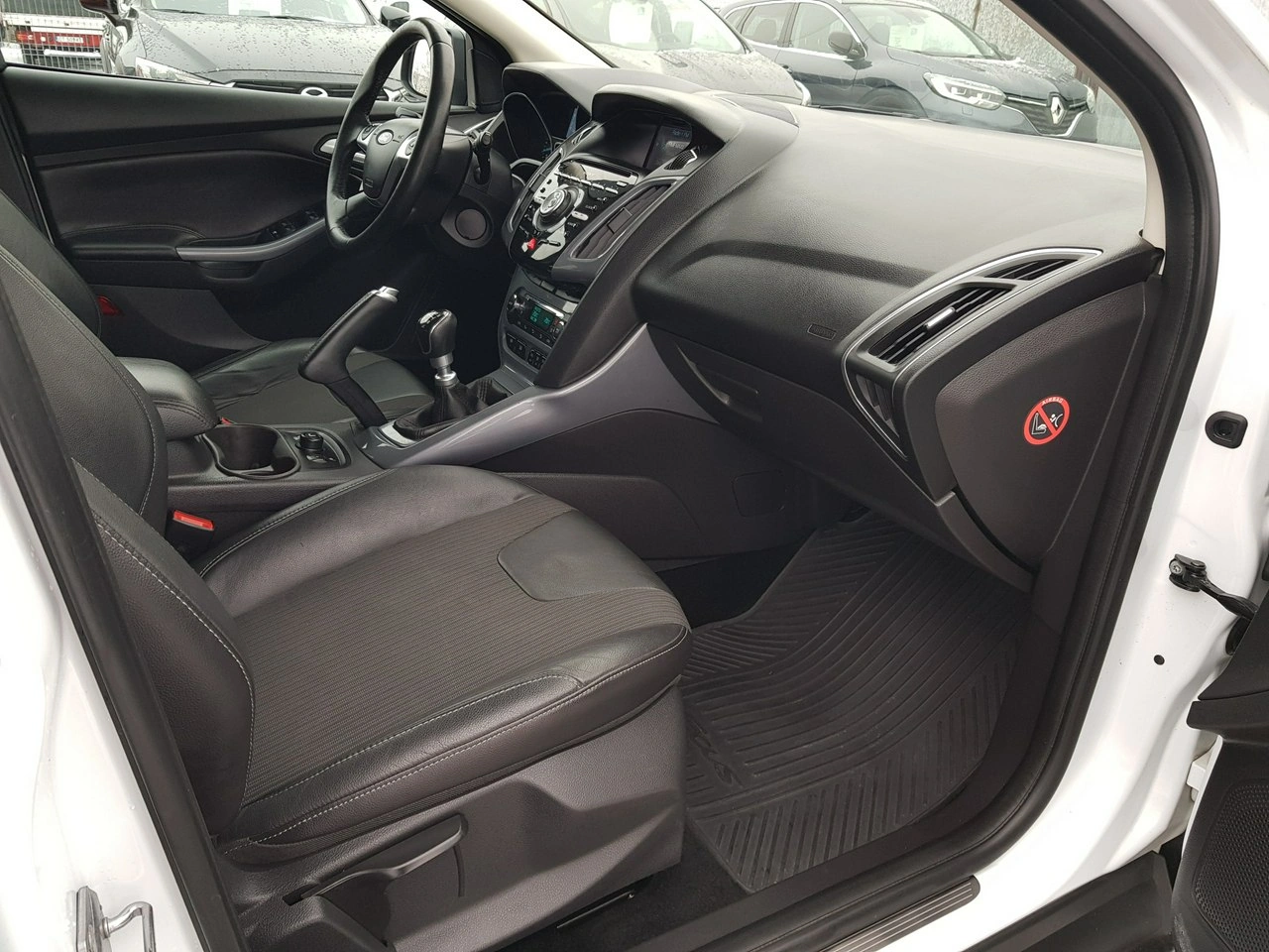 Ford Focus - Zdjęcie 16