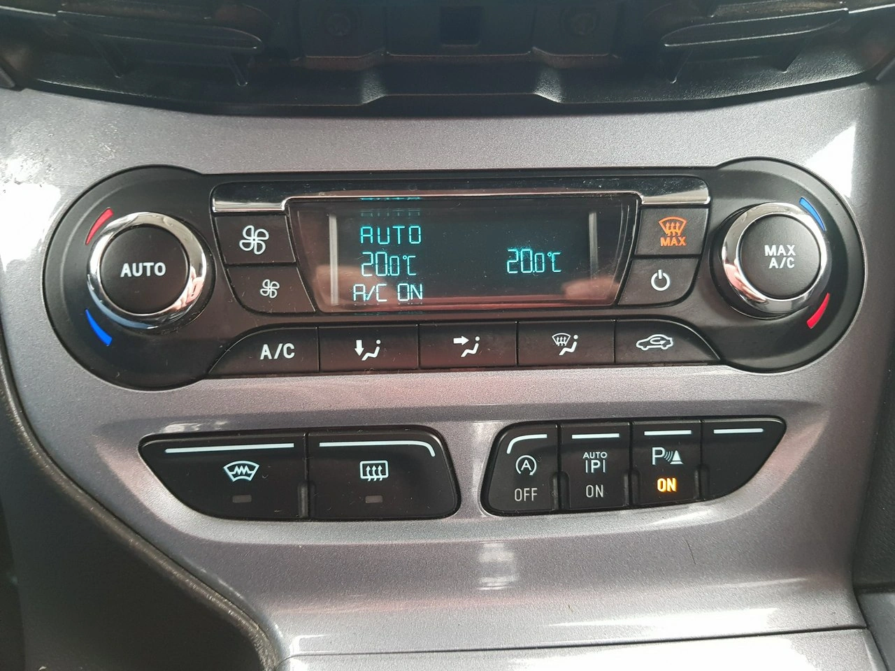 Ford Focus - Zdjęcie 18