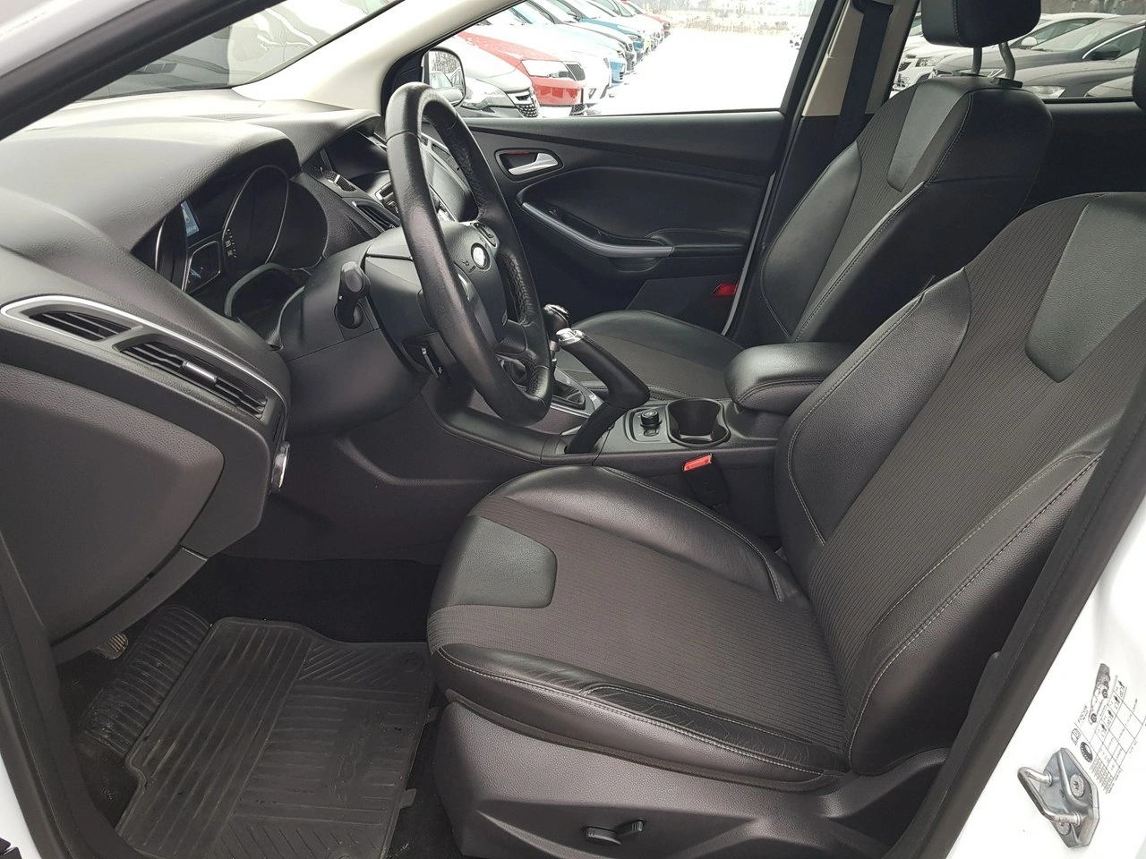 Ford Focus - Zdjęcie 8