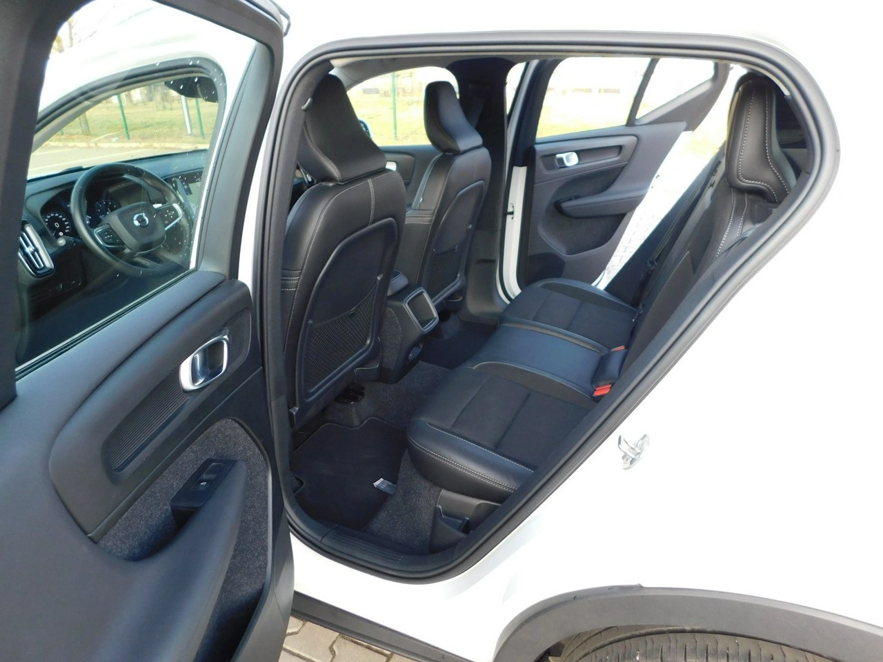 Volvo XC 40 - Zdjęcie 7