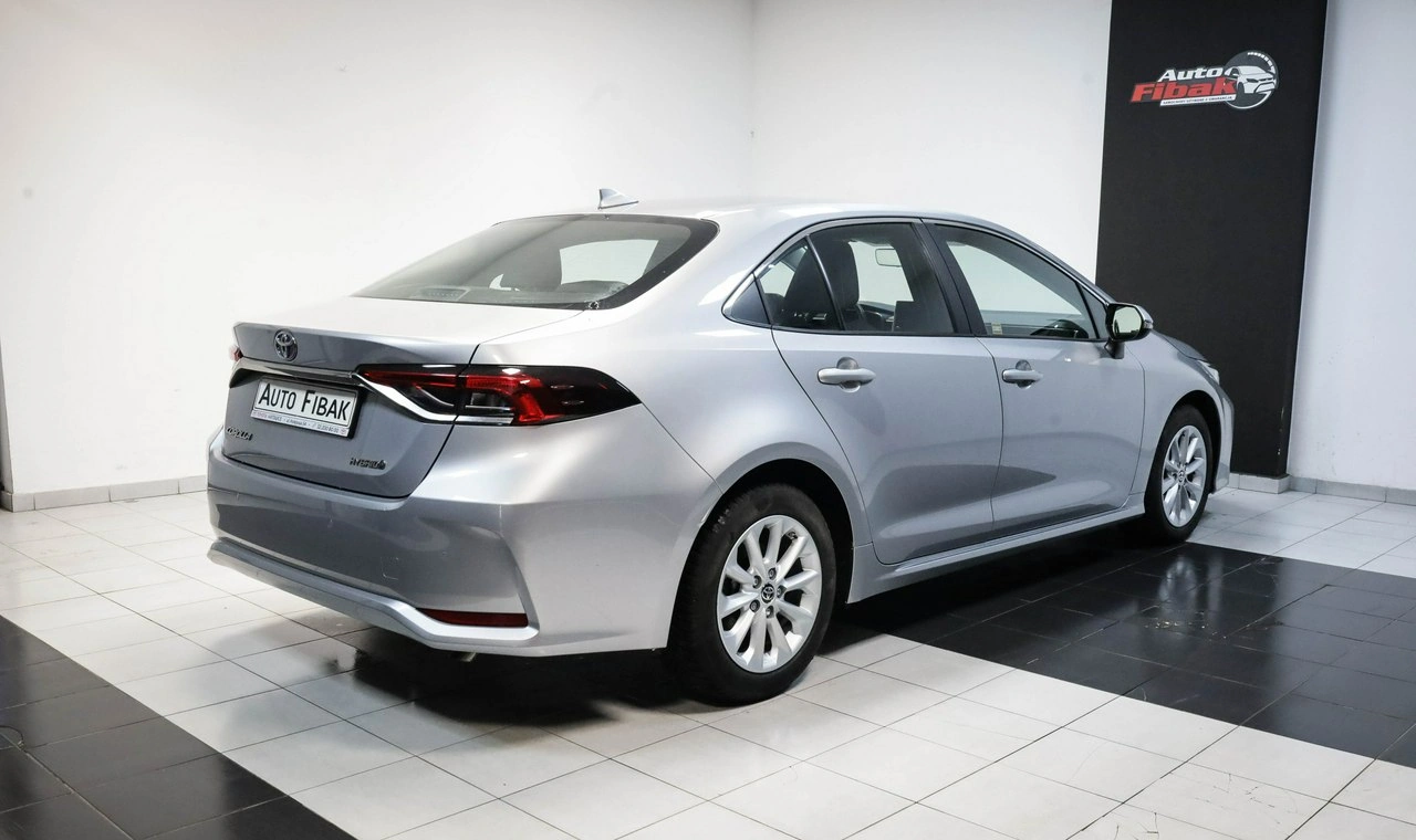 Toyota Corolla - Zdjęcie 11