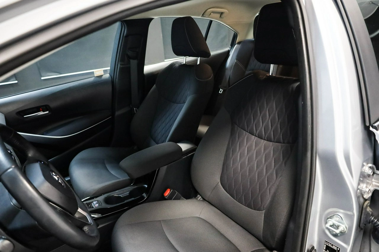 Toyota Corolla - Zdjęcie 15