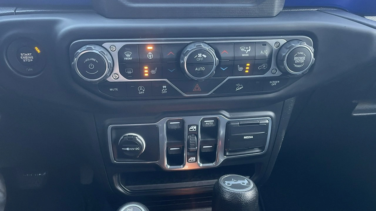 Jeep Wrangler - Zdjęcie 20