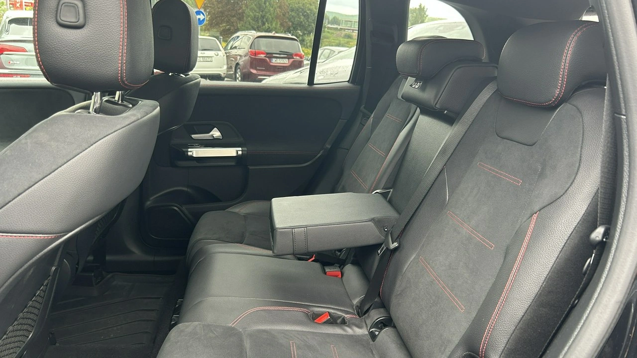 Mercedes GLB - Zdjęcie 10