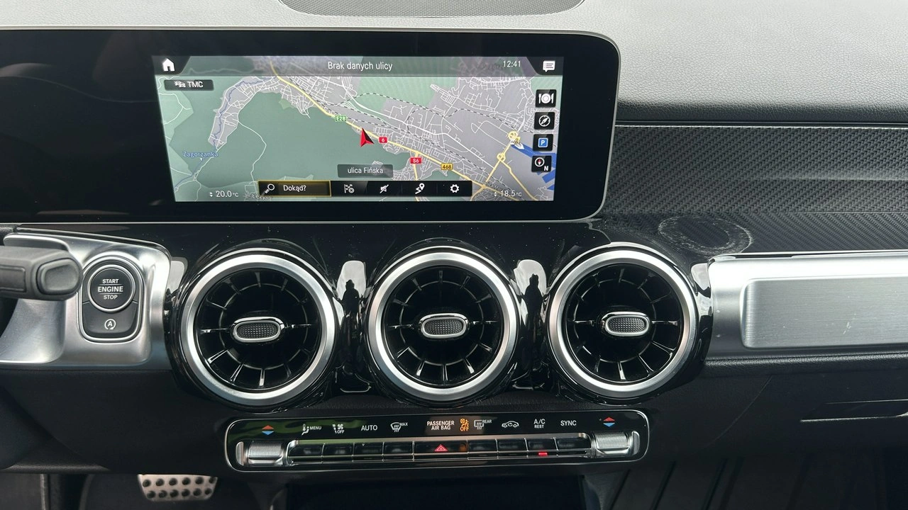 Mercedes GLB - Zdjęcie 14