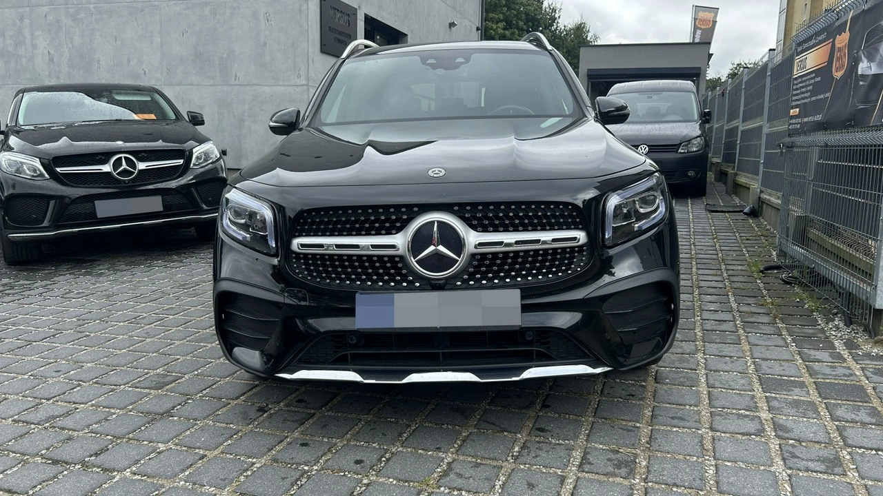 Mercedes GLB - Zdjęcie 1