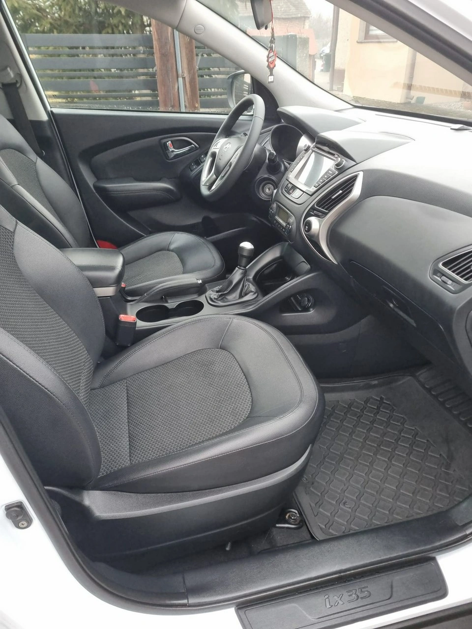 Hyundai ix35 - Zdjęcie 11